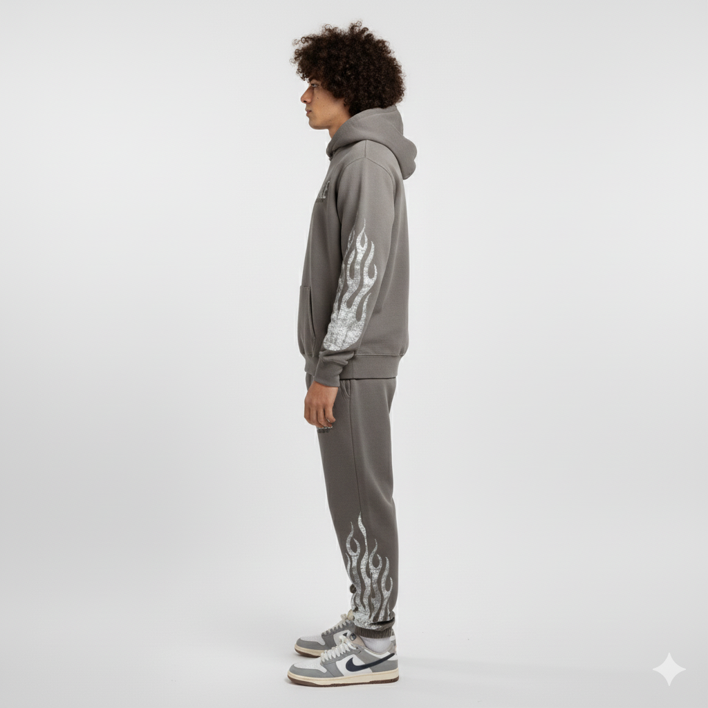NOBLE COLLECTIVE GAIN THE WORLD HEAVY HOODIE