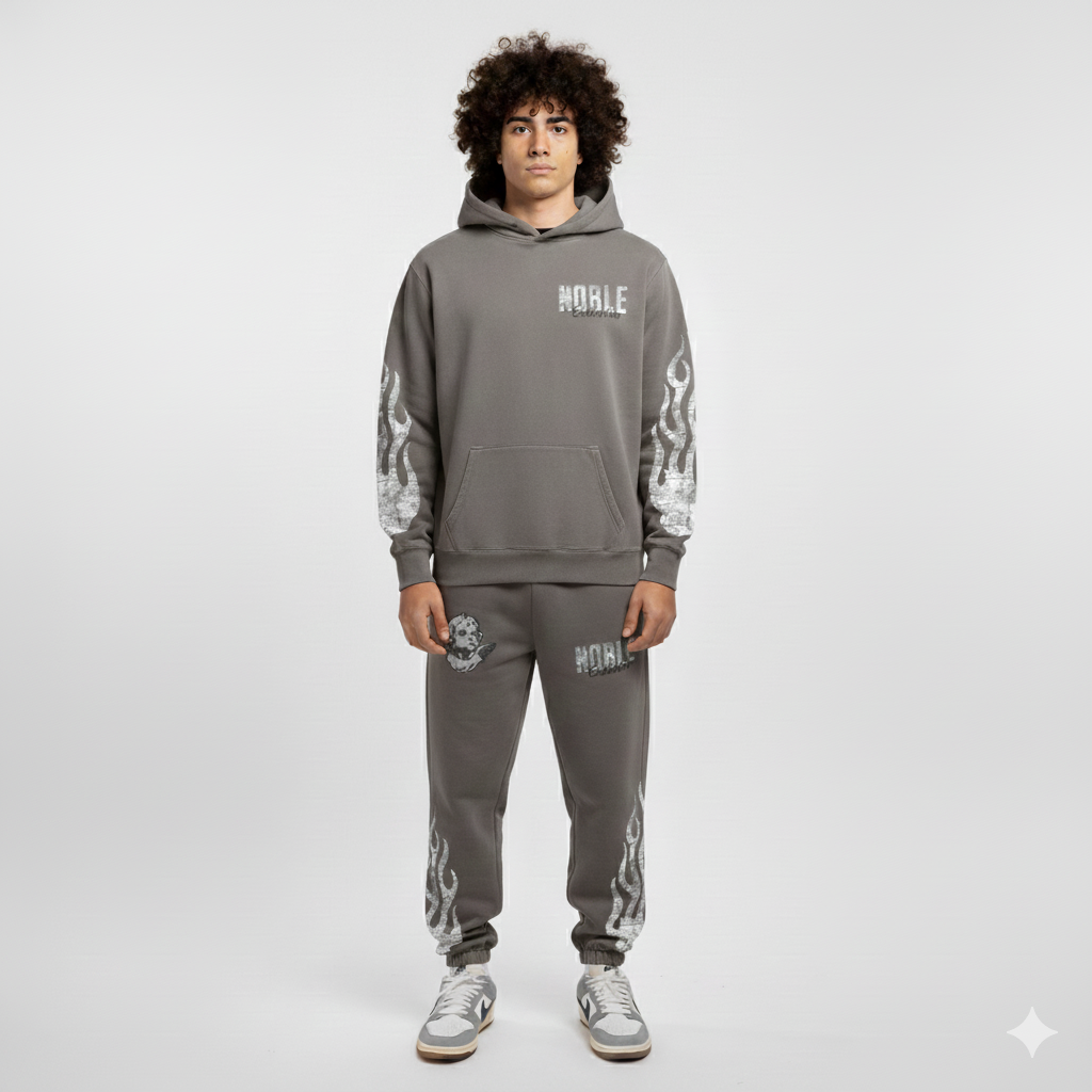 NOBLE COLLECTIVE GAIN THE WORLD HEAVY HOODIE
